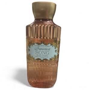 NWT Bath & Body Works Sweetest Song Body Wash